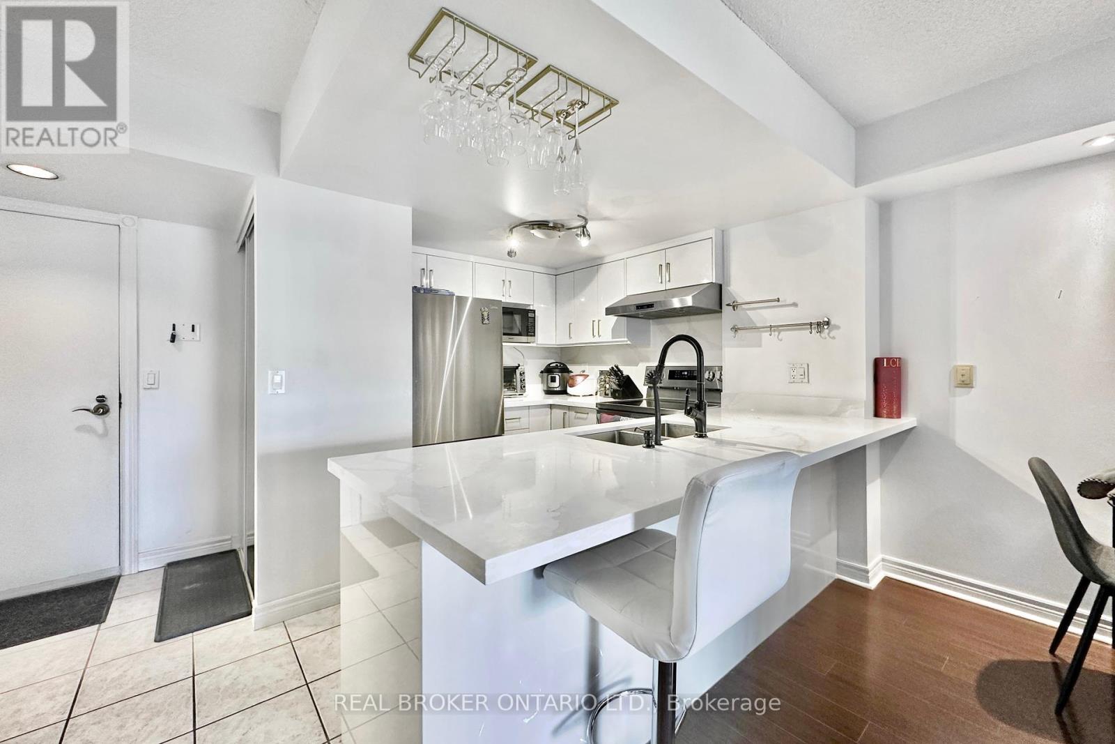 206 - 135 Pond Drive, Markham, Ontario  L3T 7V6 - Photo 15 - N12453032