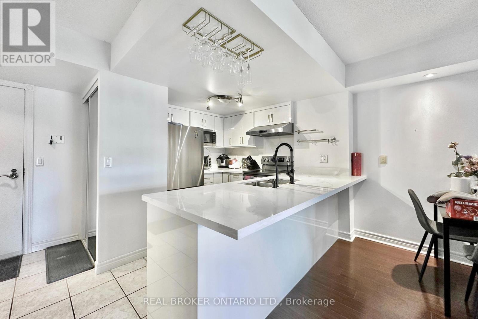 206 - 135 Pond Drive, Markham, Ontario  L3T 7V6 - Photo 16 - N12453032