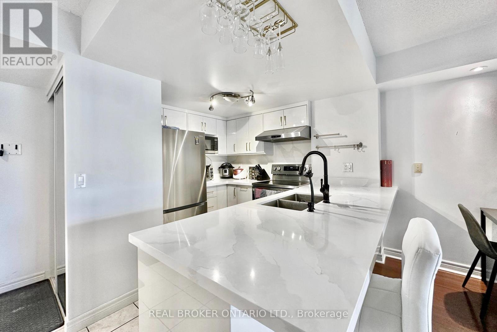 206 - 135 Pond Drive, Markham, Ontario  L3T 7V6 - Photo 17 - N12453032