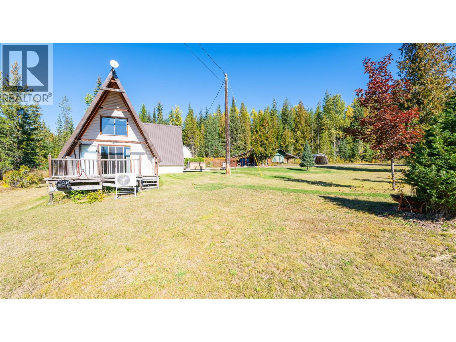 7698 3 Highway, Yahk, British Columbia  V0B 2P0 - Photo 20 - 10365419