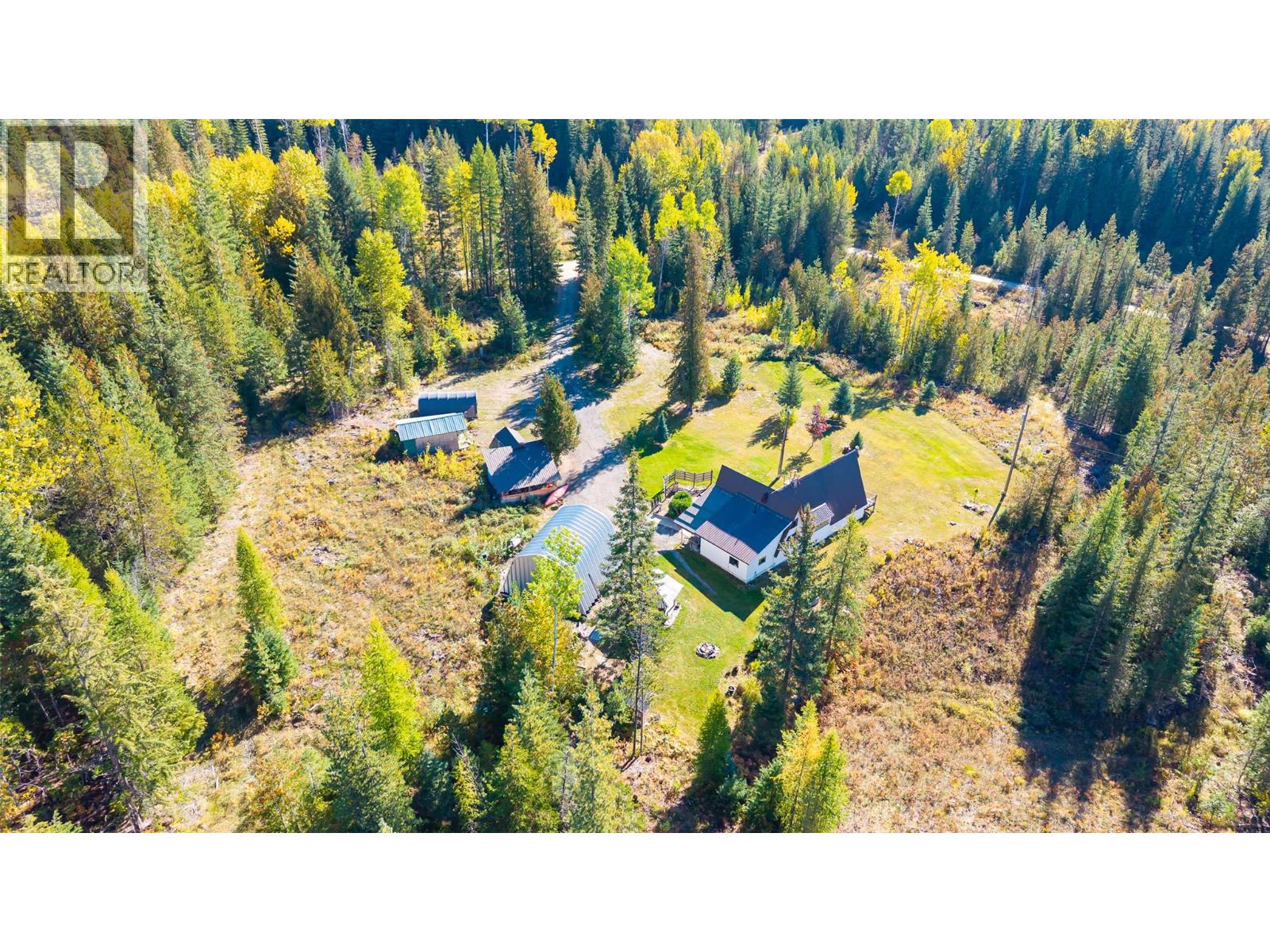 7698 3 Highway, Yahk, British Columbia  V0B 2P0 - Photo 35 - 10365419