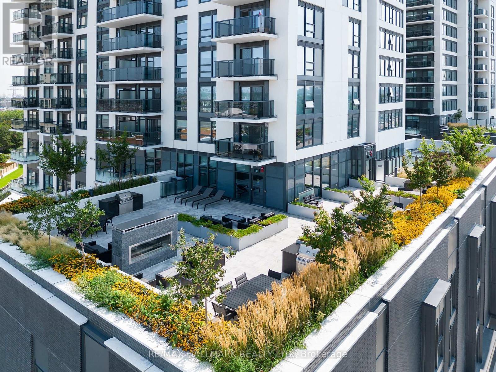 2008 - 20 Samuel Wood Way, Toronto, Ontario  M9B 1B1 - Photo 14 - W12453005