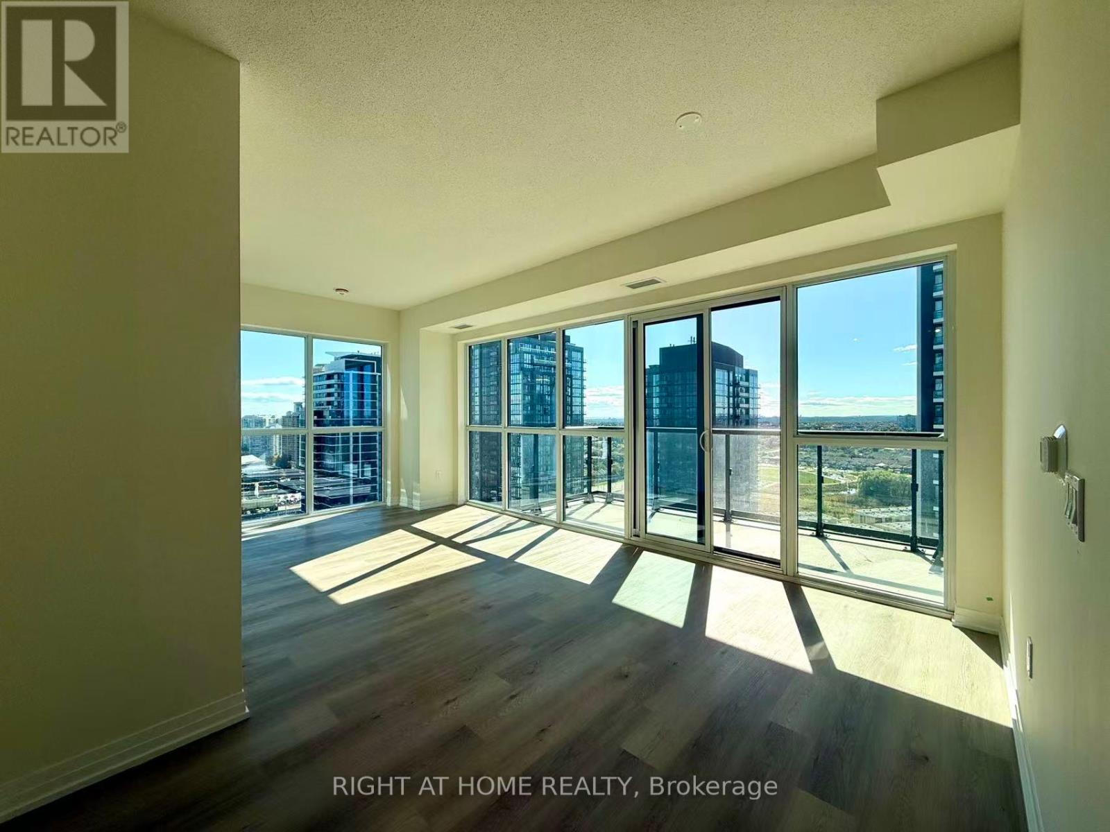 1804 - 15 Watergarden Drive, Mississauga, Ontario  L5R 0H4 - Photo 13 - W12453009