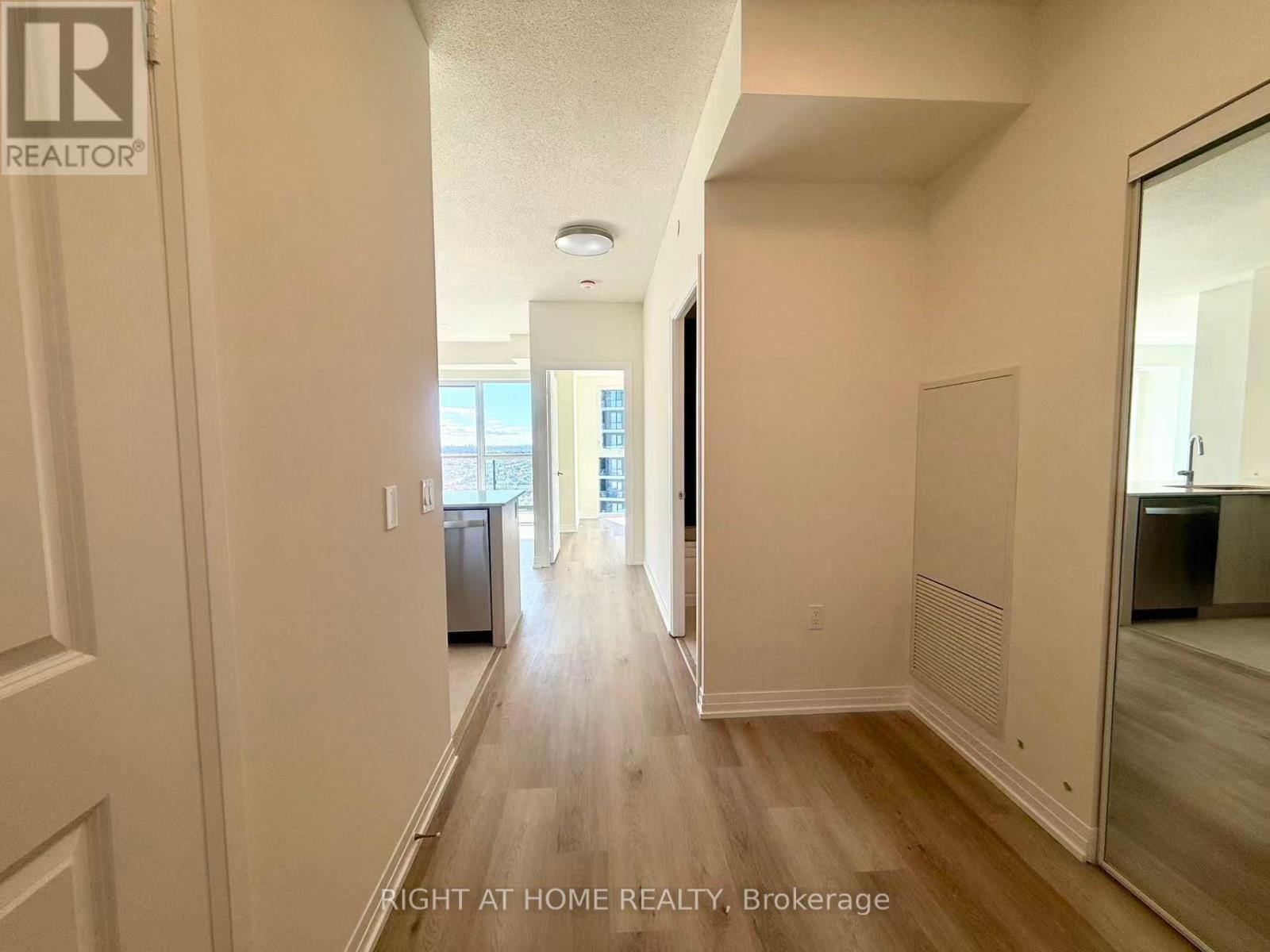 1804 - 15 Watergarden Drive, Mississauga, Ontario  L5R 0H4 - Photo 4 - W12453009