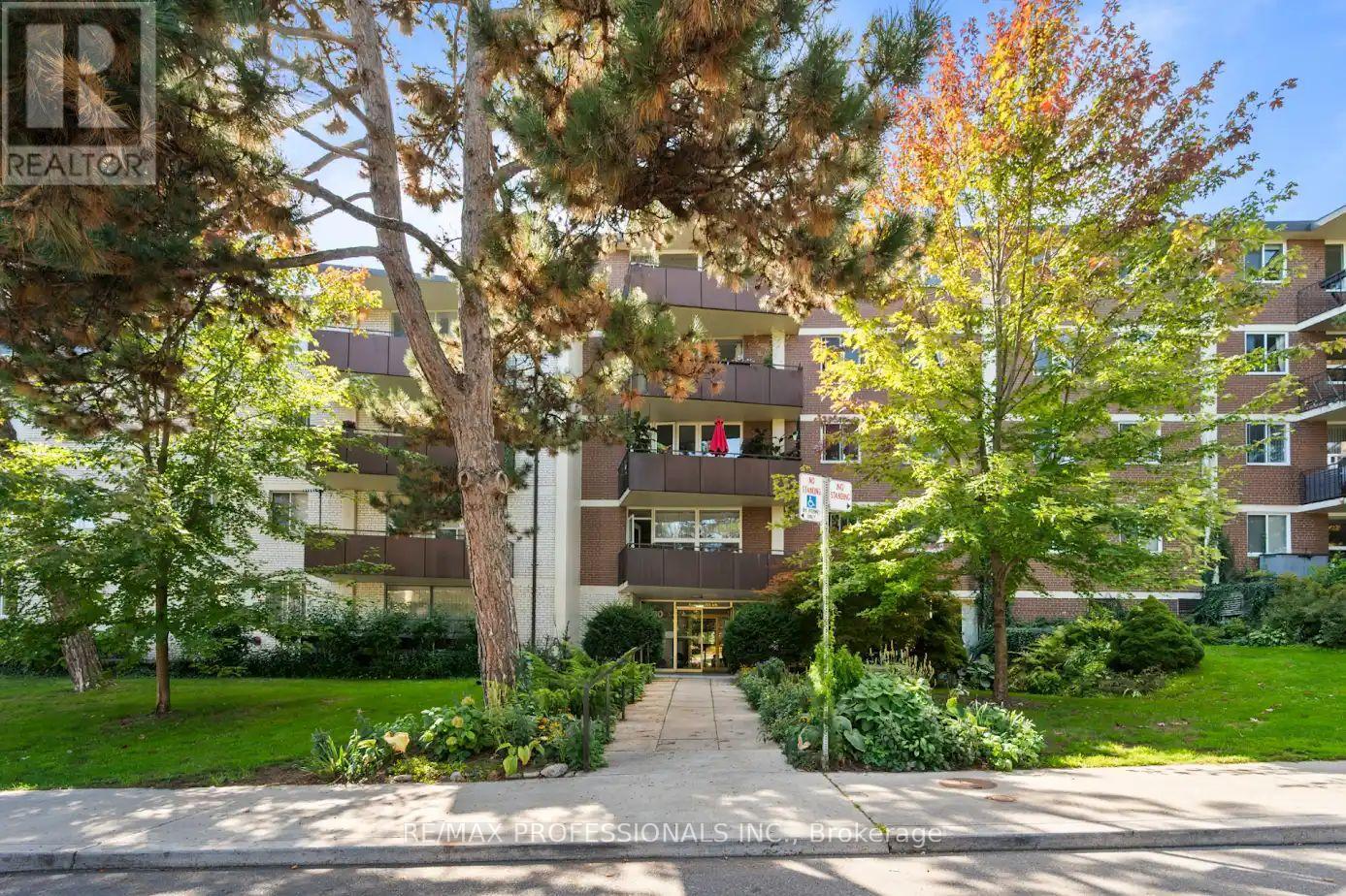 4 - 80 COE HILL DRIVE, Toronto, Ontario
