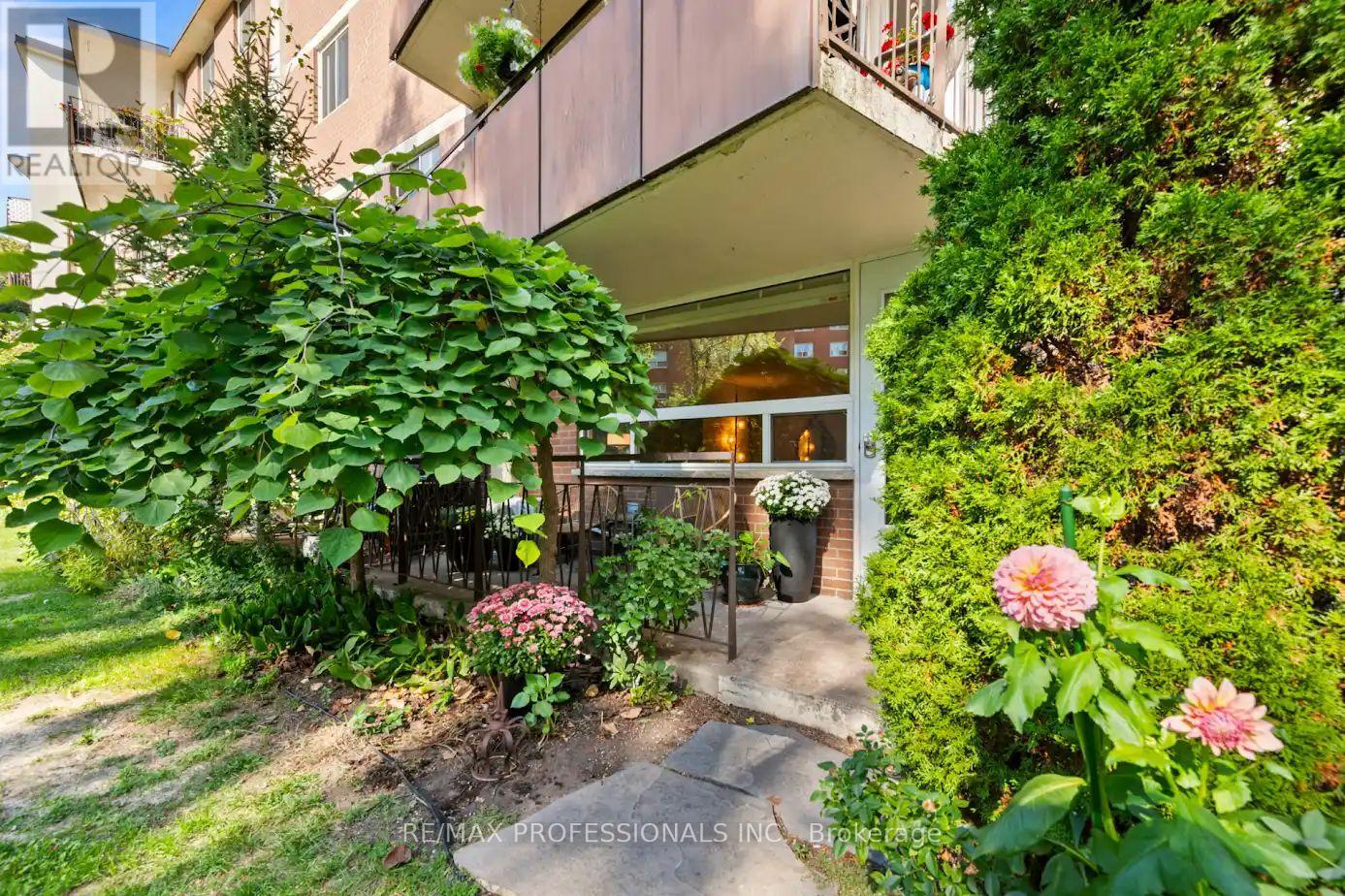 4 - 80 Coe Hill Drive, Toronto, Ontario  M6S 3C9 - Photo 27 - W12453015