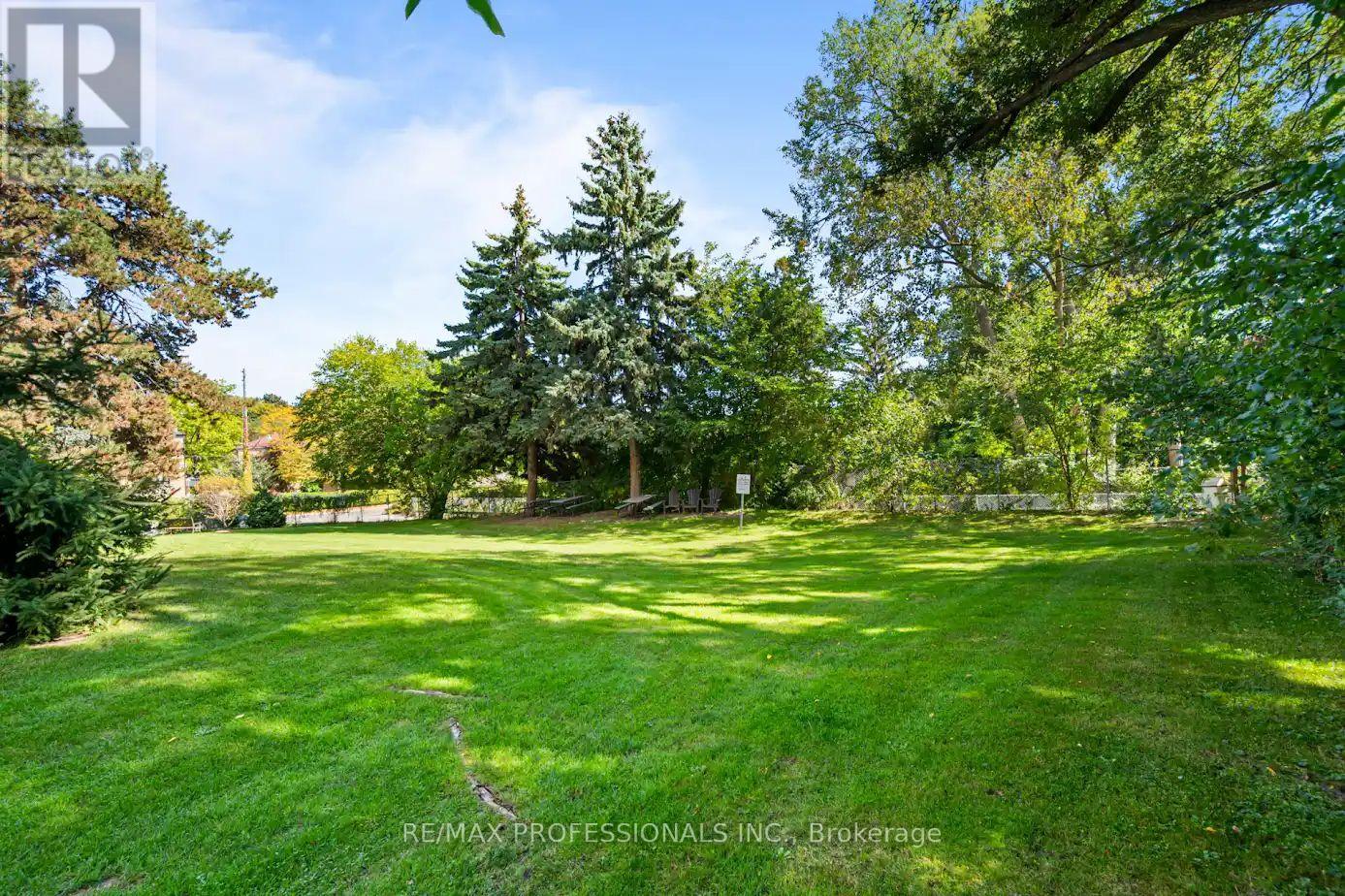 4 - 80 Coe Hill Drive, Toronto, Ontario  M6S 3C9 - Photo 31 - W12453015
