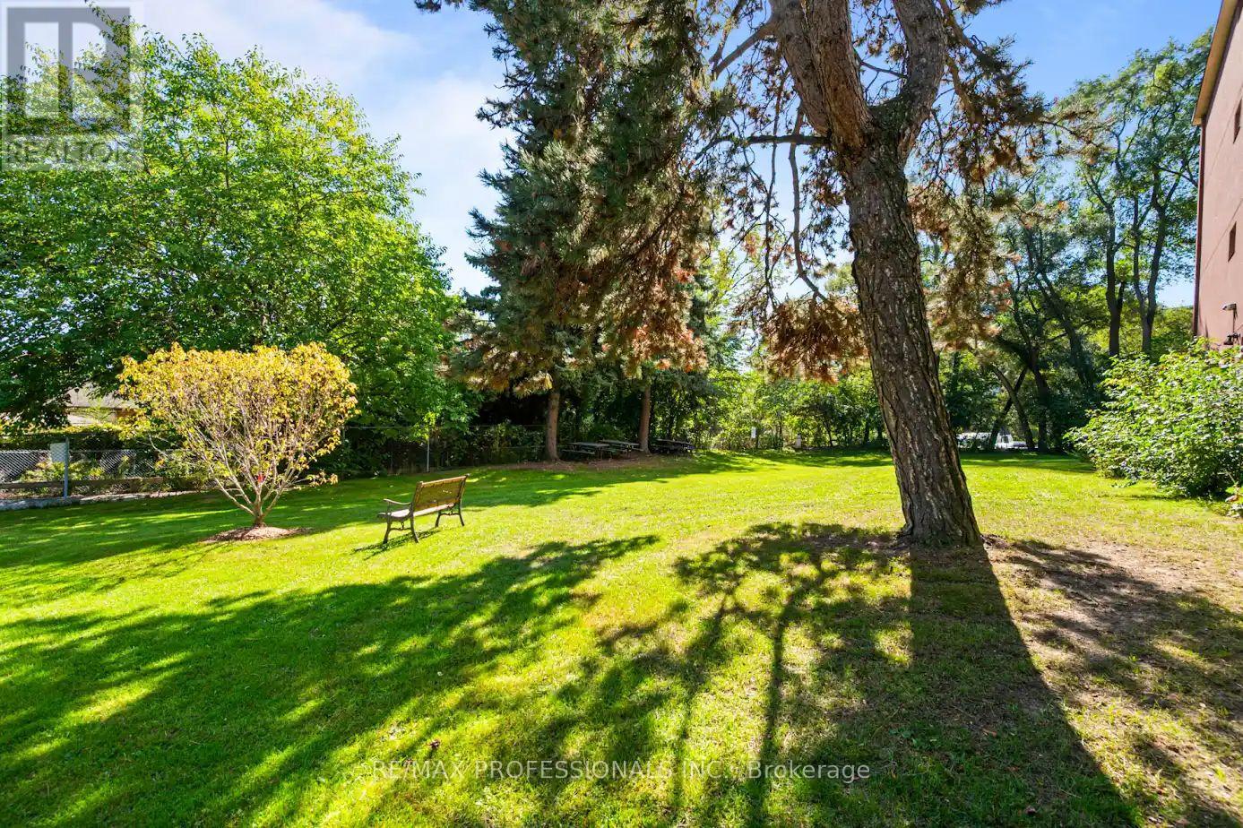 4 - 80 Coe Hill Drive, Toronto, Ontario  M6S 3C9 - Photo 32 - W12453015