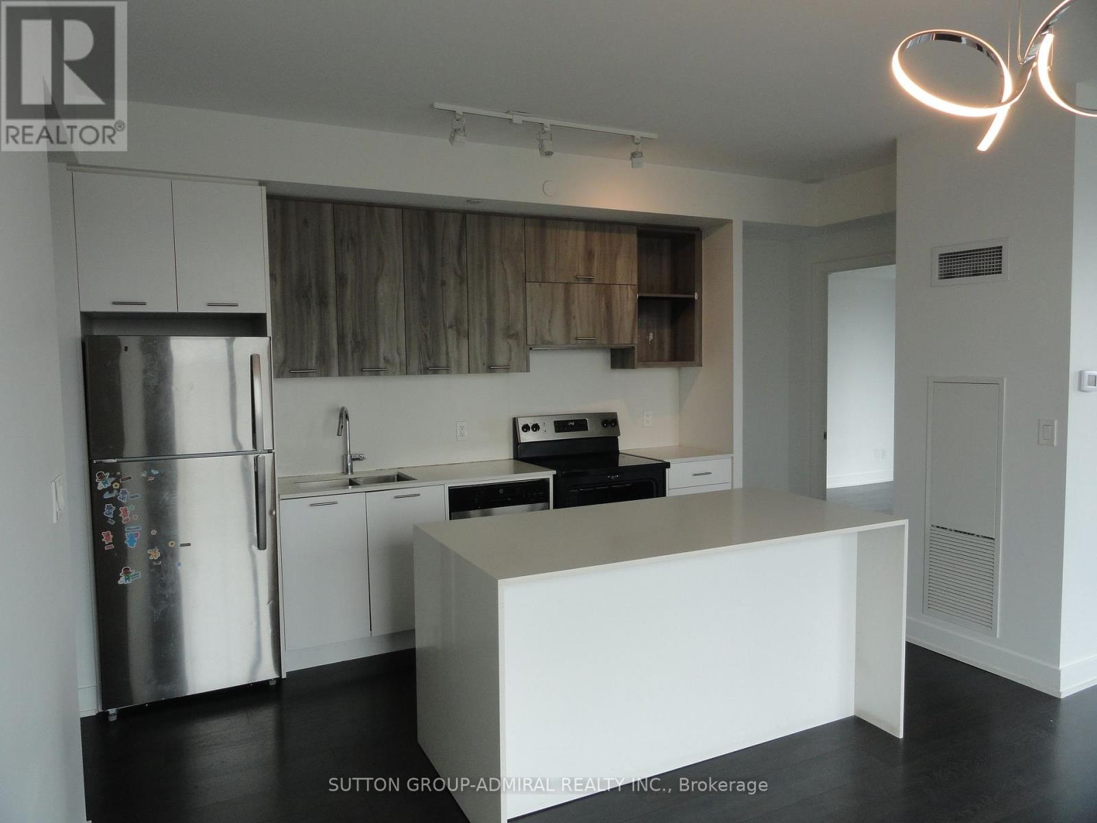 509 - 180 Veterans Drive, Brampton, Ontario  L7A 5G7 - Photo 12 - W12453017