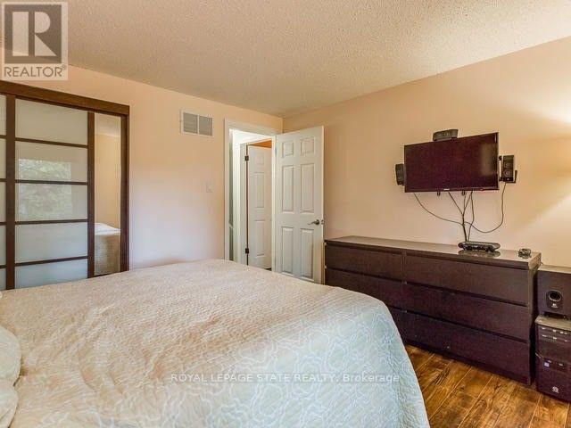 Main & Upper - 1004 Elizabeth Place, Oakville, Ontario  L6H 3H8 - Photo 10 - W12453024