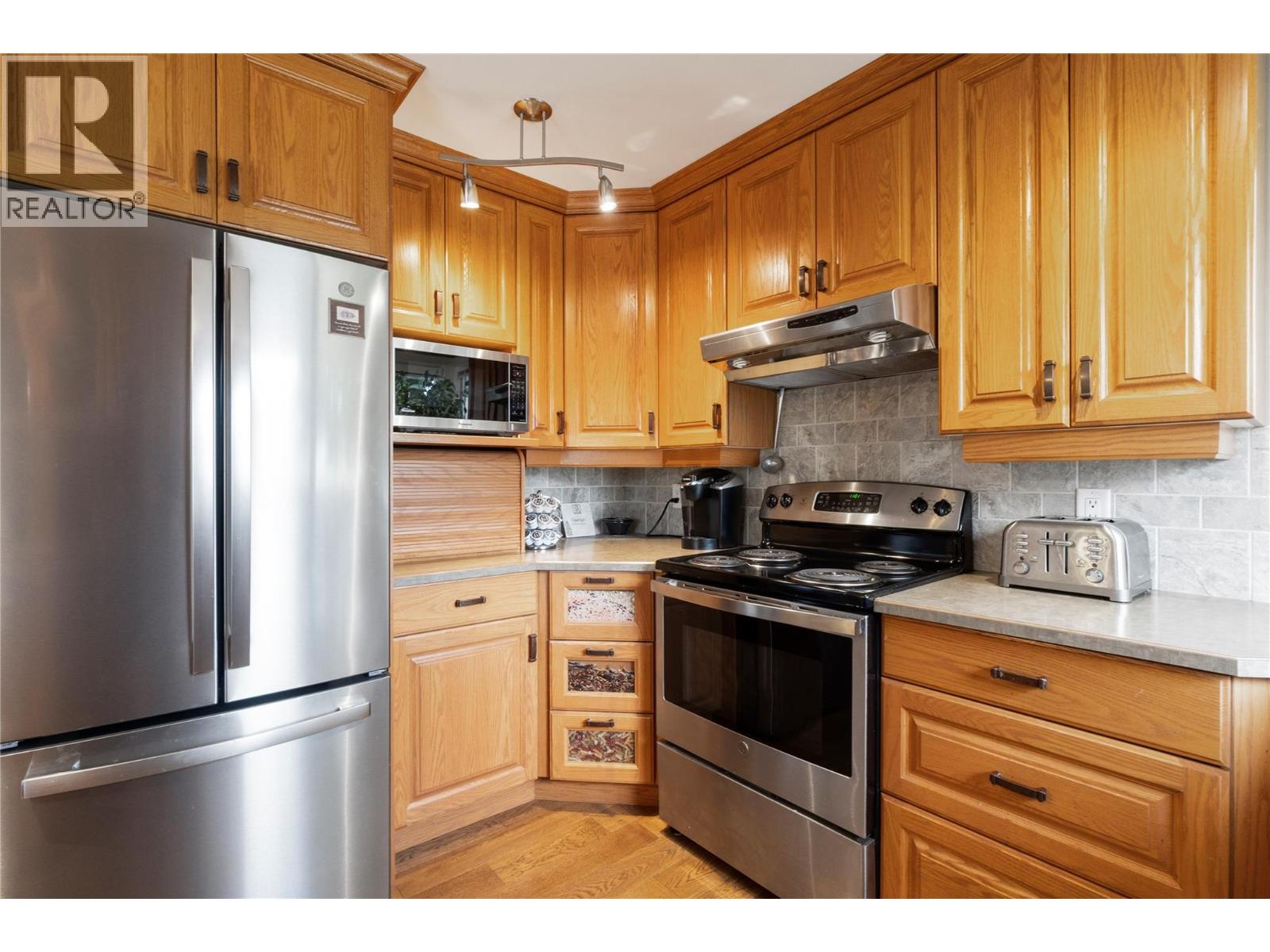 1961 17 Street Ne, Salmon Arm, British Columbia  V1E 3Z4 - Photo 24 - 10364763