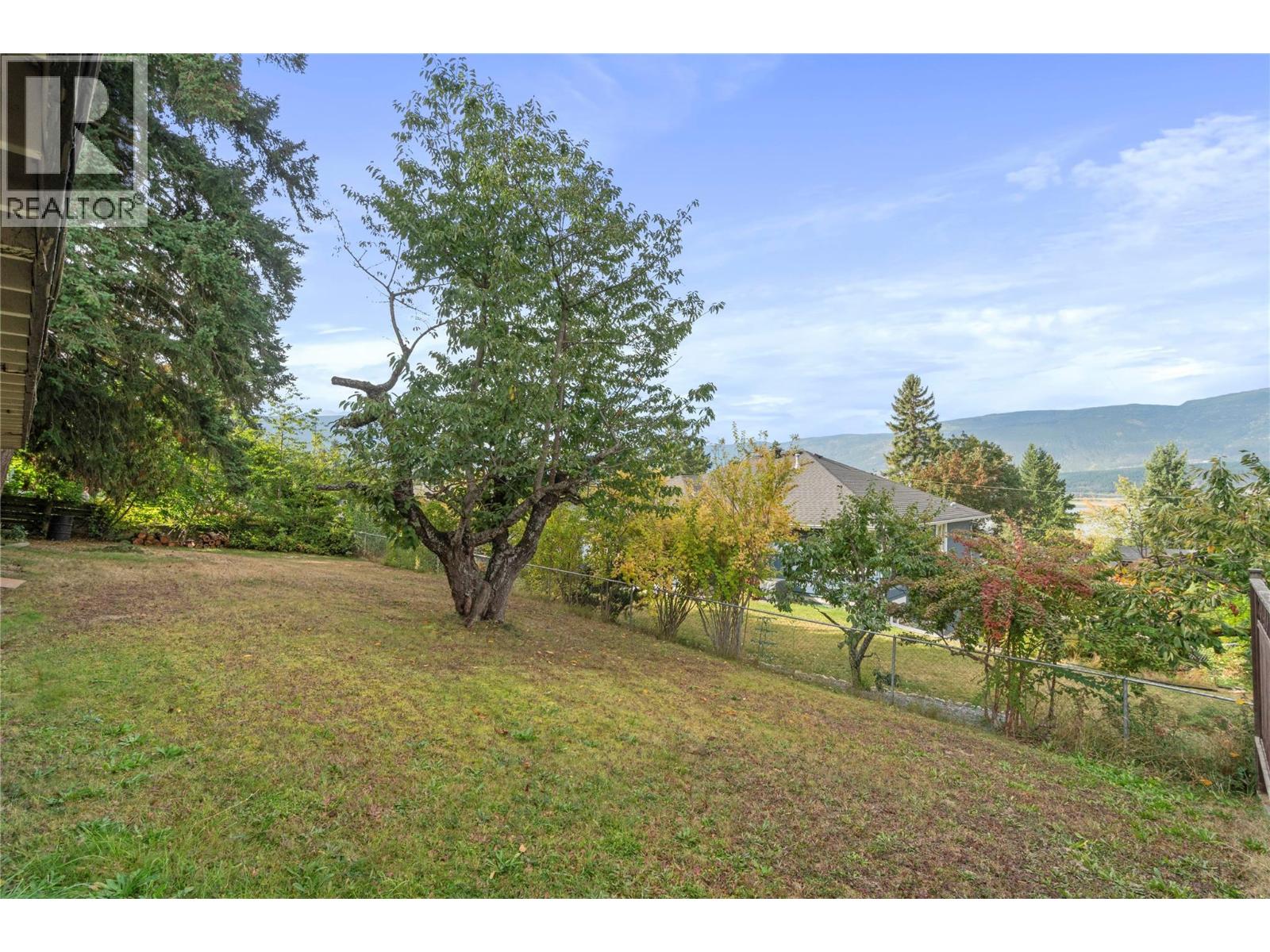 1961 17 Street Ne, Salmon Arm, British Columbia  V1E 3Z4 - Photo 53 - 10364763