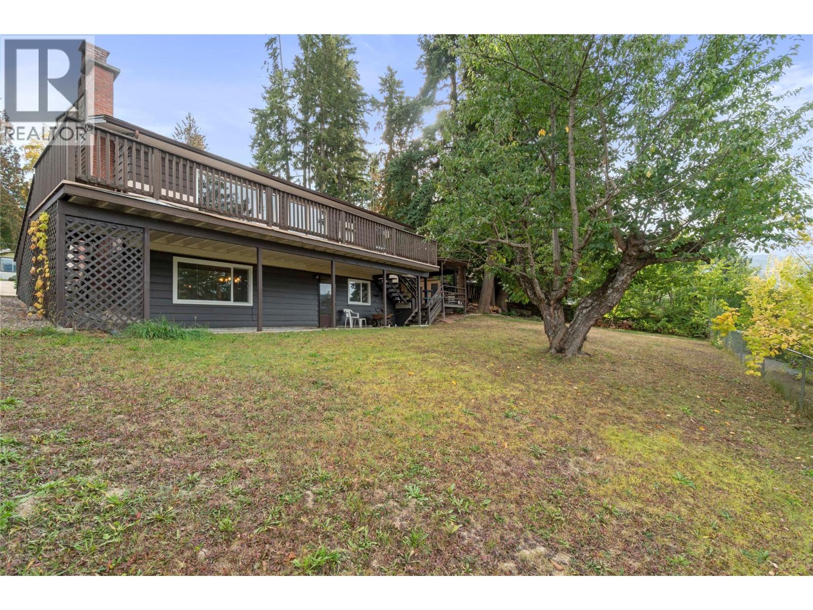 1961 17 Street Ne, Salmon Arm, British Columbia  V1E 3Z4 - Photo 9 - 10364763