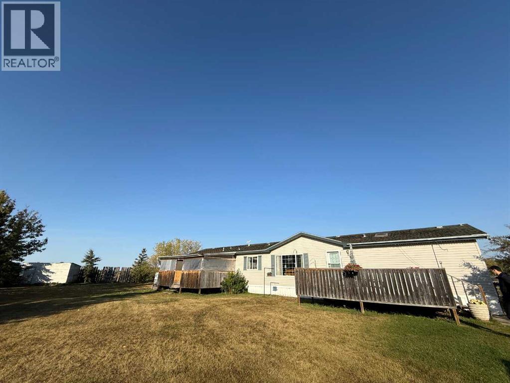 445072 Range Road 265, Rural Ponoka County, Alberta  T4J 1R3 - Photo 1 - A2258745