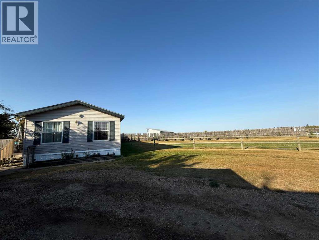 445072 Range Road 265, Rural Ponoka County, Alberta  T4J 1R3 - Photo 4 - A2258745