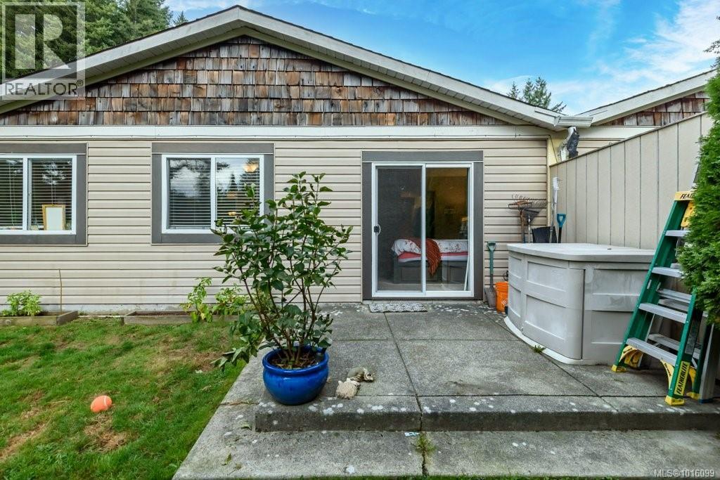 B 1750 15th St, Courtenay, British Columbia  V9N 2C2 - Photo 31 - 1016099