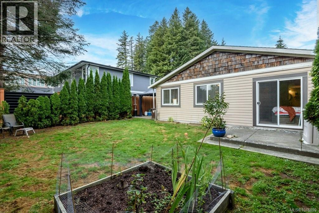 B 1750 15th St, Courtenay, British Columbia  V9N 2C2 - Photo 30 - 1016099
