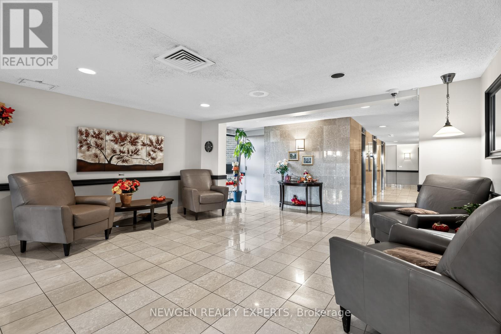 915 - 1505 Baseline Road, Ottawa, Ontario  K2C 3L4 - Photo 3 - X12453012