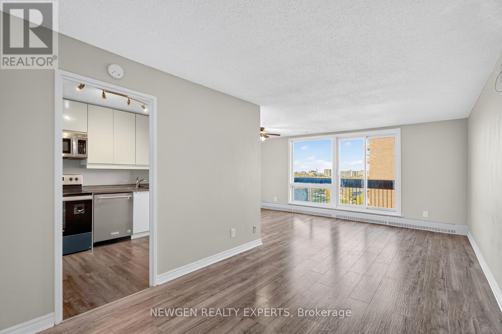 915 - 1505 Baseline Road, Ottawa, Ontario  K2C 3L4 - Photo 5 - X12453012