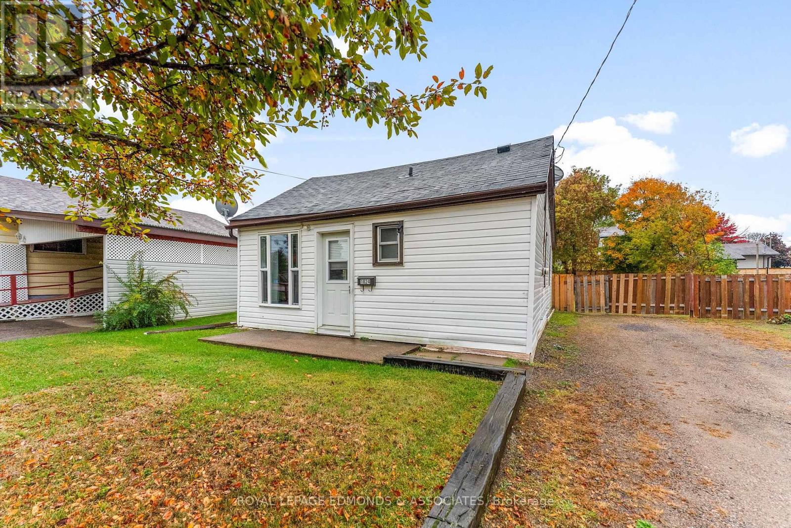1024 Poirier Street, Pembroke, Ontario  K8A 6H2 - Photo 3 - X12453059