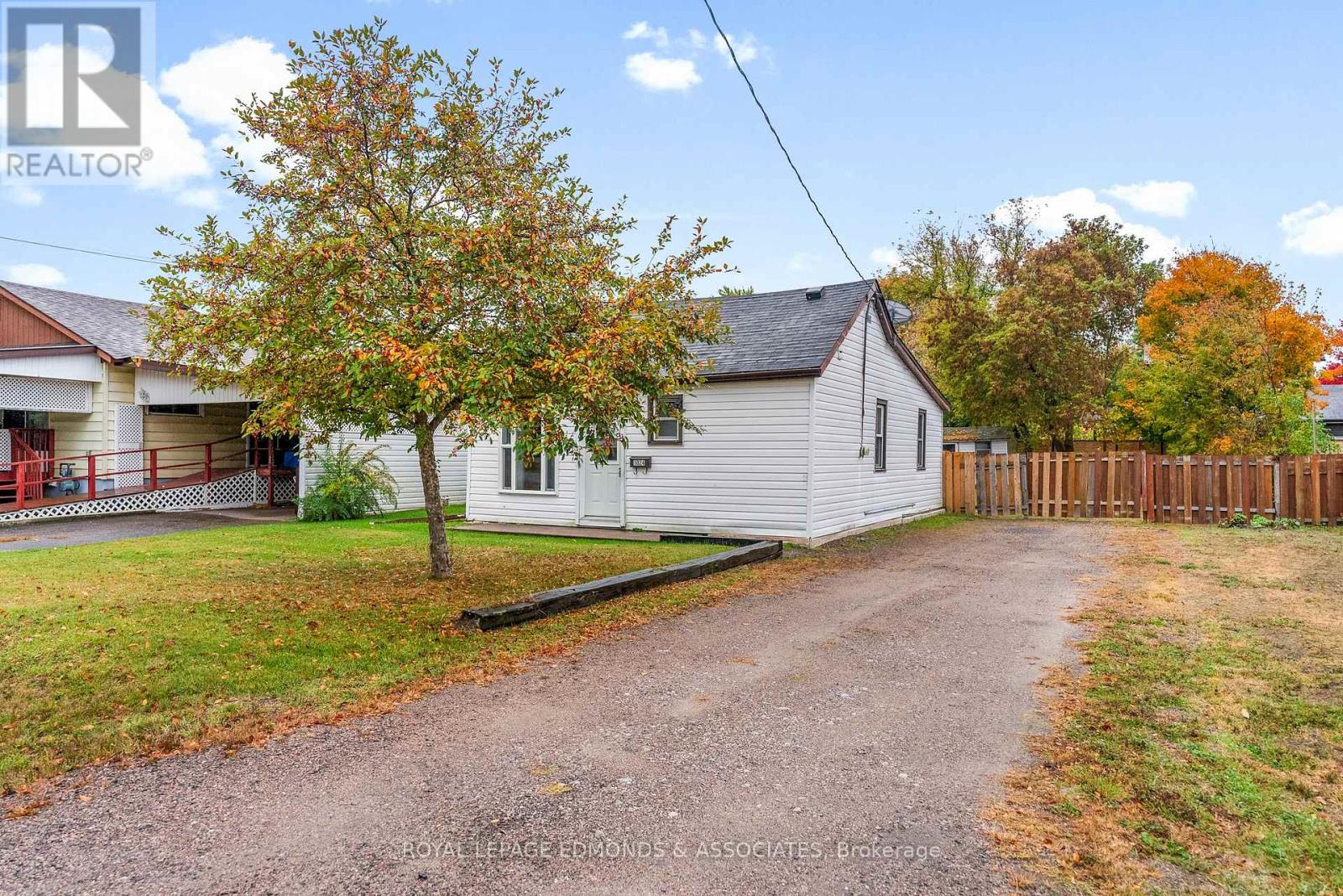1024 Poirier Street, Pembroke, Ontario  K8A 6H2 - Photo 4 - X12453059