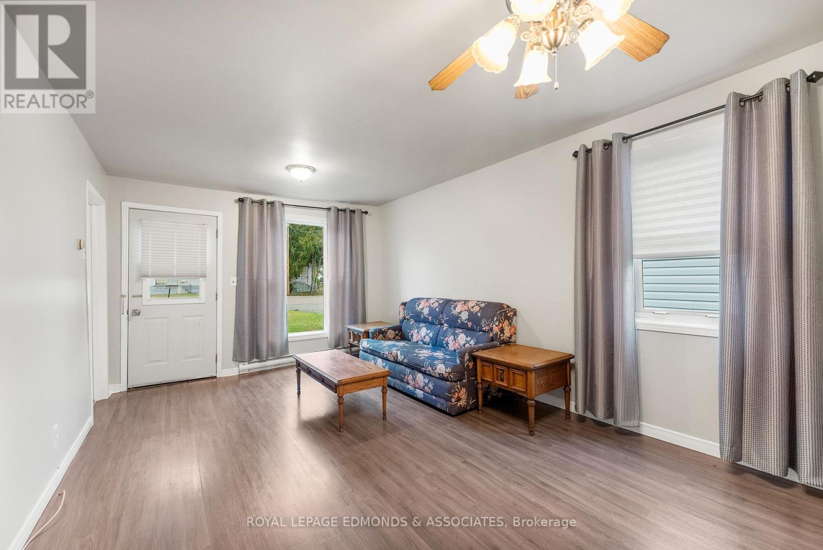 1024 Poirier Street, Pembroke, Ontario  K8A 6H2 - Photo 5 - X12453059