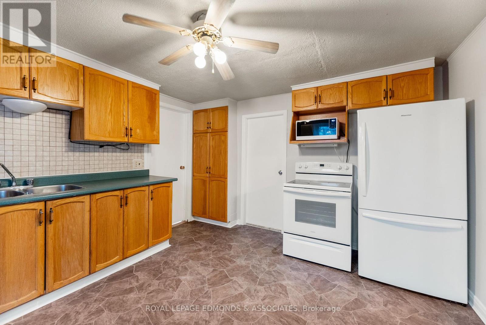 1024 Poirier Street, Pembroke, Ontario  K8A 6H2 - Photo 8 - X12453059