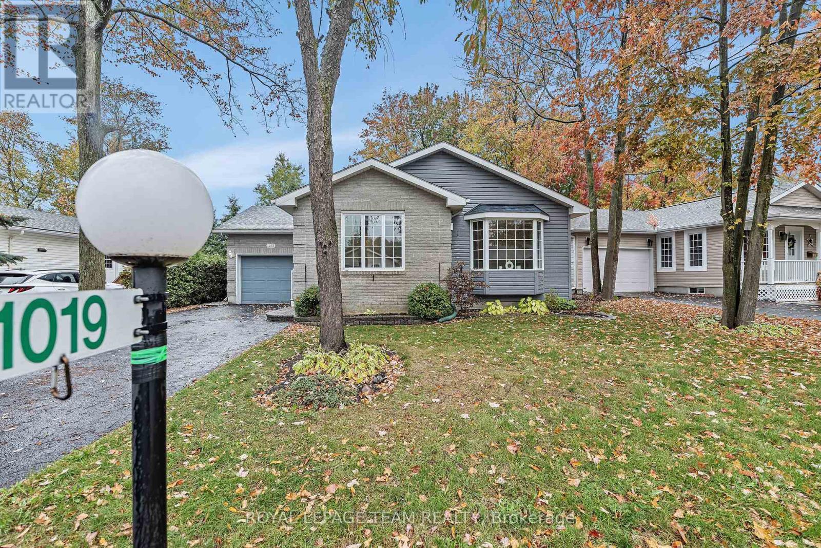 1019 TEENA COLLEEN, Ottawa, Ontario