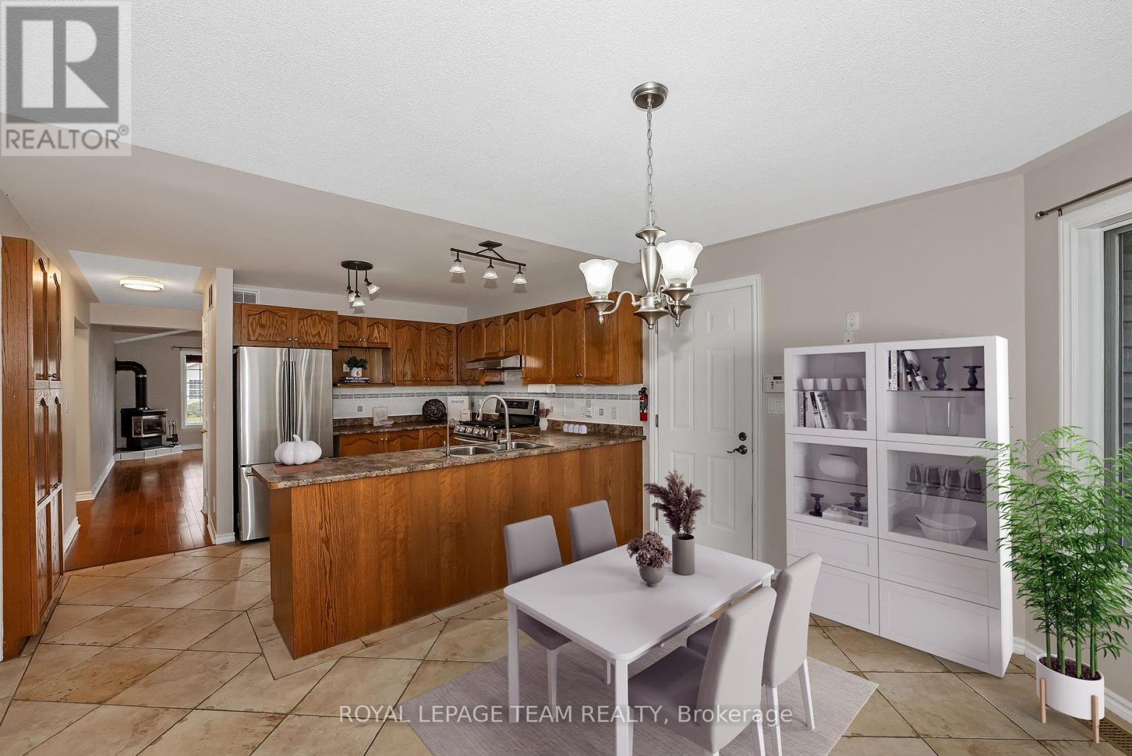 1019 Teena Colleen, Ottawa, Ontario  K4P 1C7 - Photo 22 - X12453042