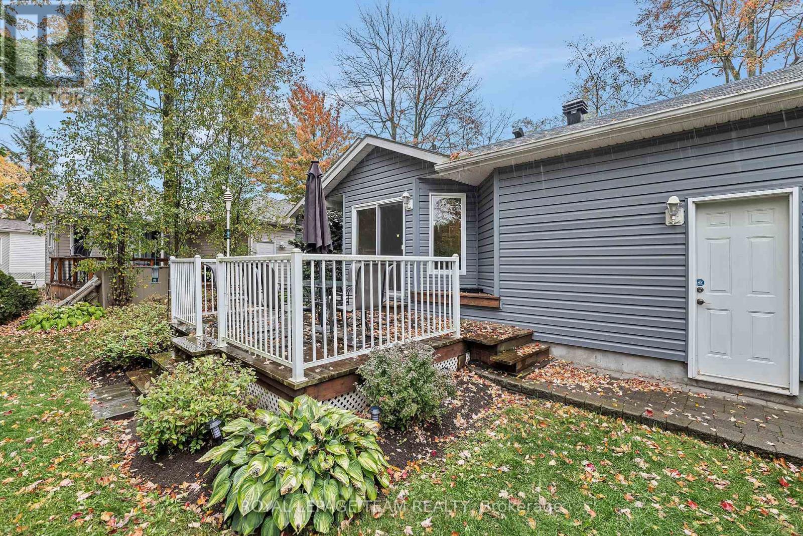 1019 Teena Colleen, Ottawa, Ontario  K4P 1C7 - Photo 29 - X12453042