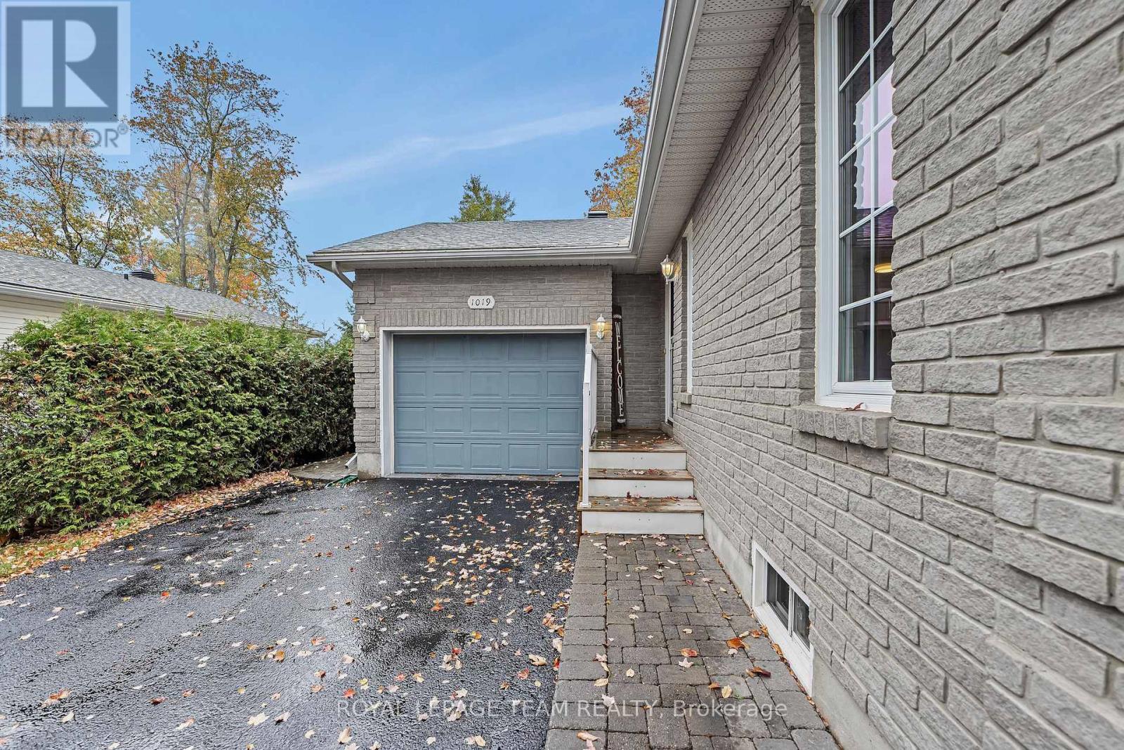 1019 Teena Colleen, Ottawa, Ontario  K4P 1C7 - Photo 30 - X12453042