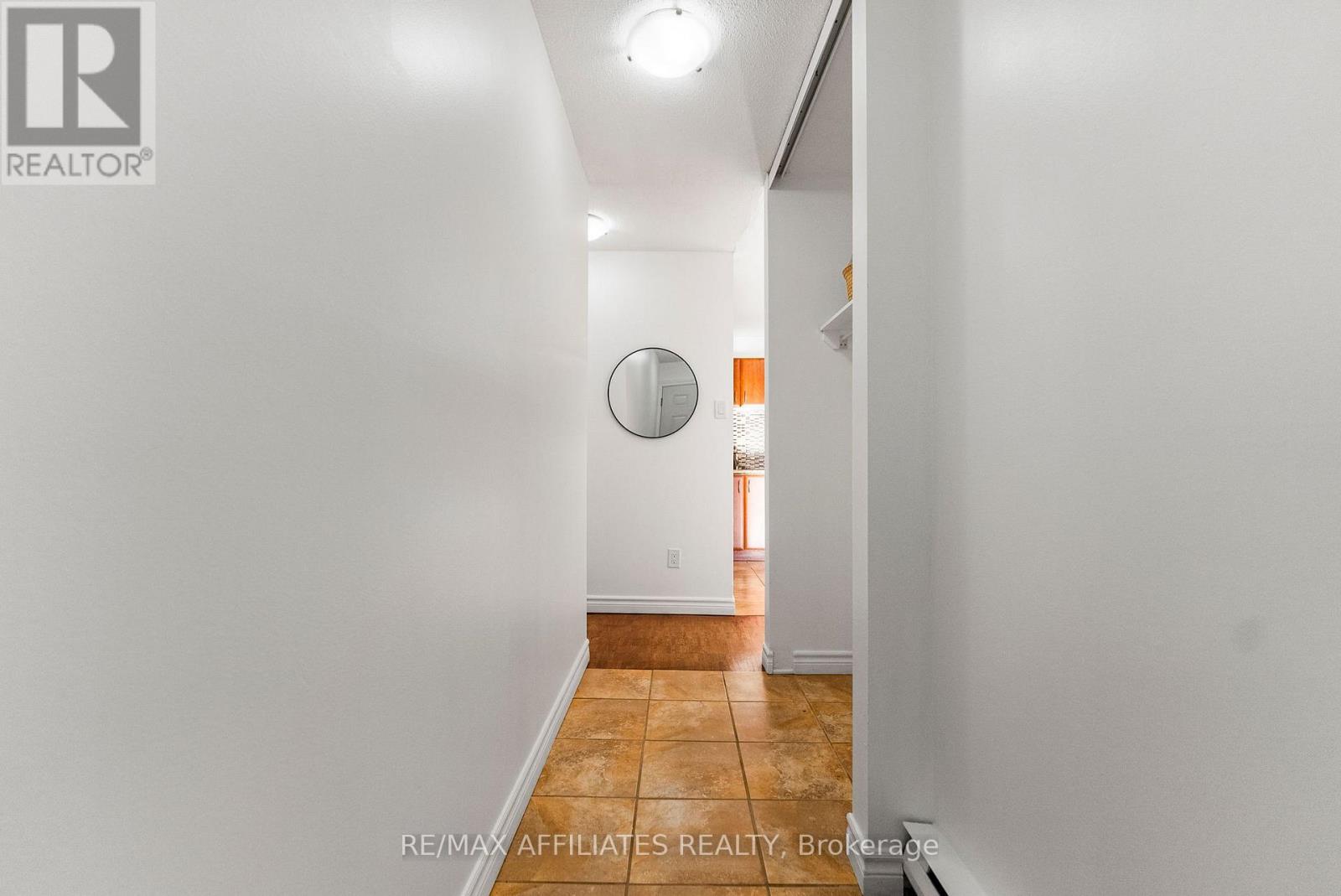 49 - 1250 Mcwatters Road, Ottawa, Ontario  K2C 3P5 - Photo 4 - X12453064