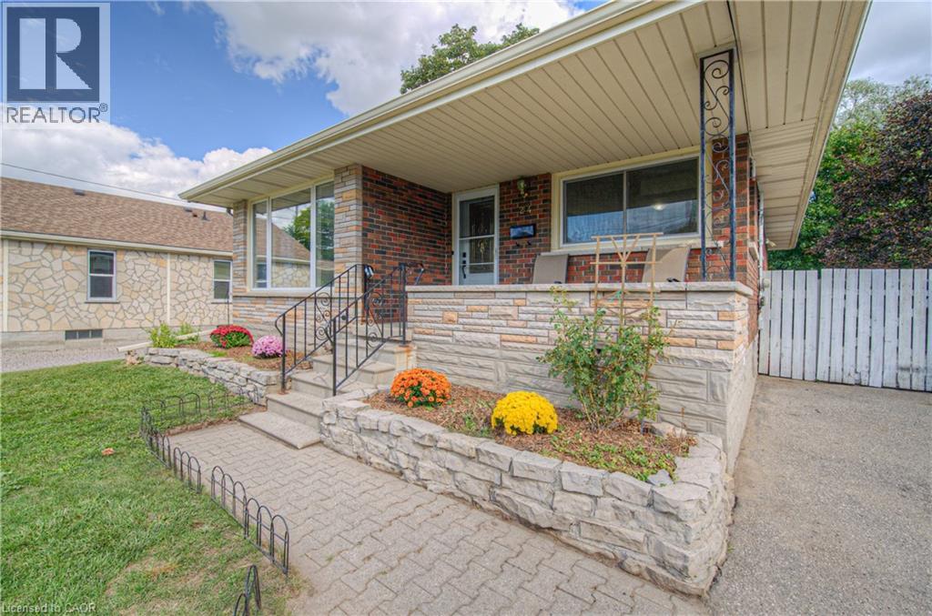 24 Prince Street, Kitchener, Ontario  N2K 1J1 - Photo 2 - 40774544