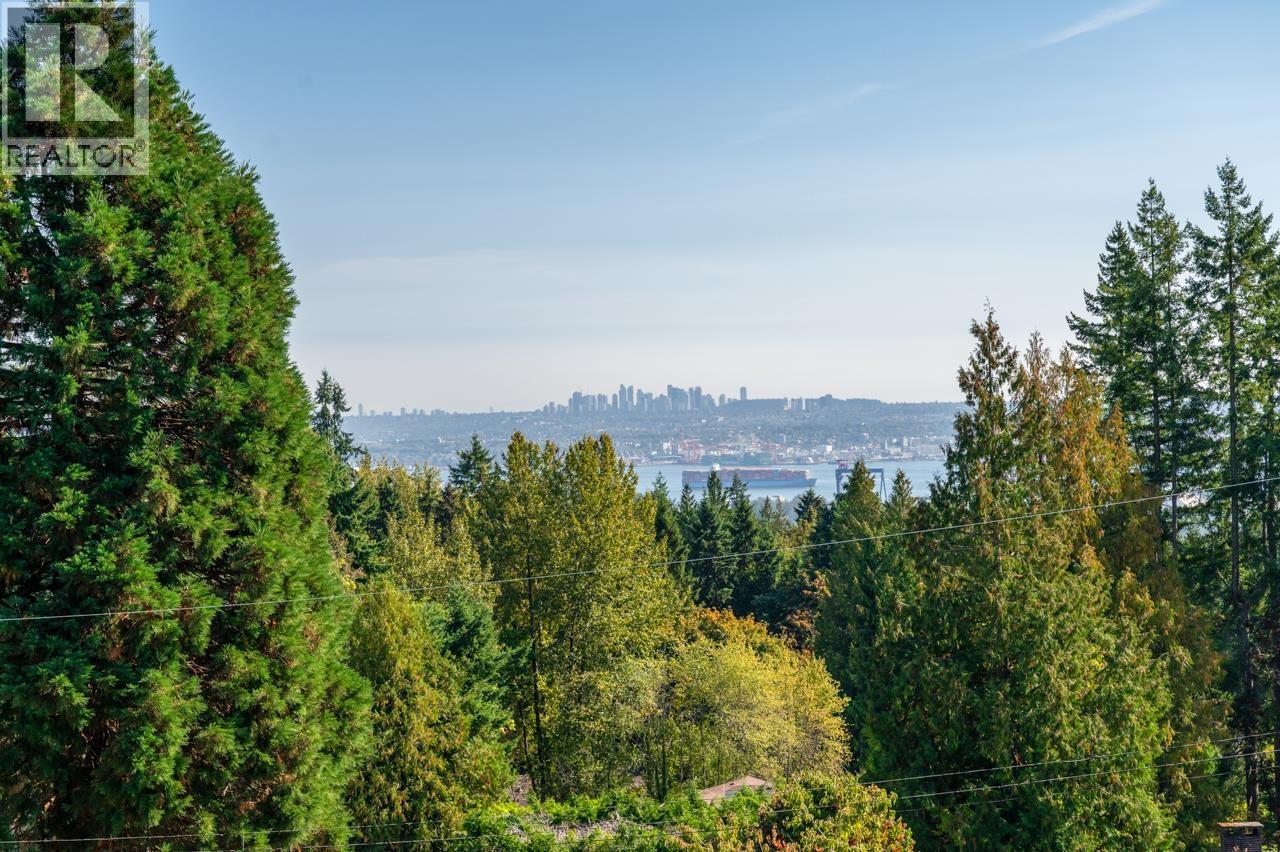 620 Knockmaroon Road, West Vancouver, British Columbia  V7S 1R6 - Photo 39 - R3056913