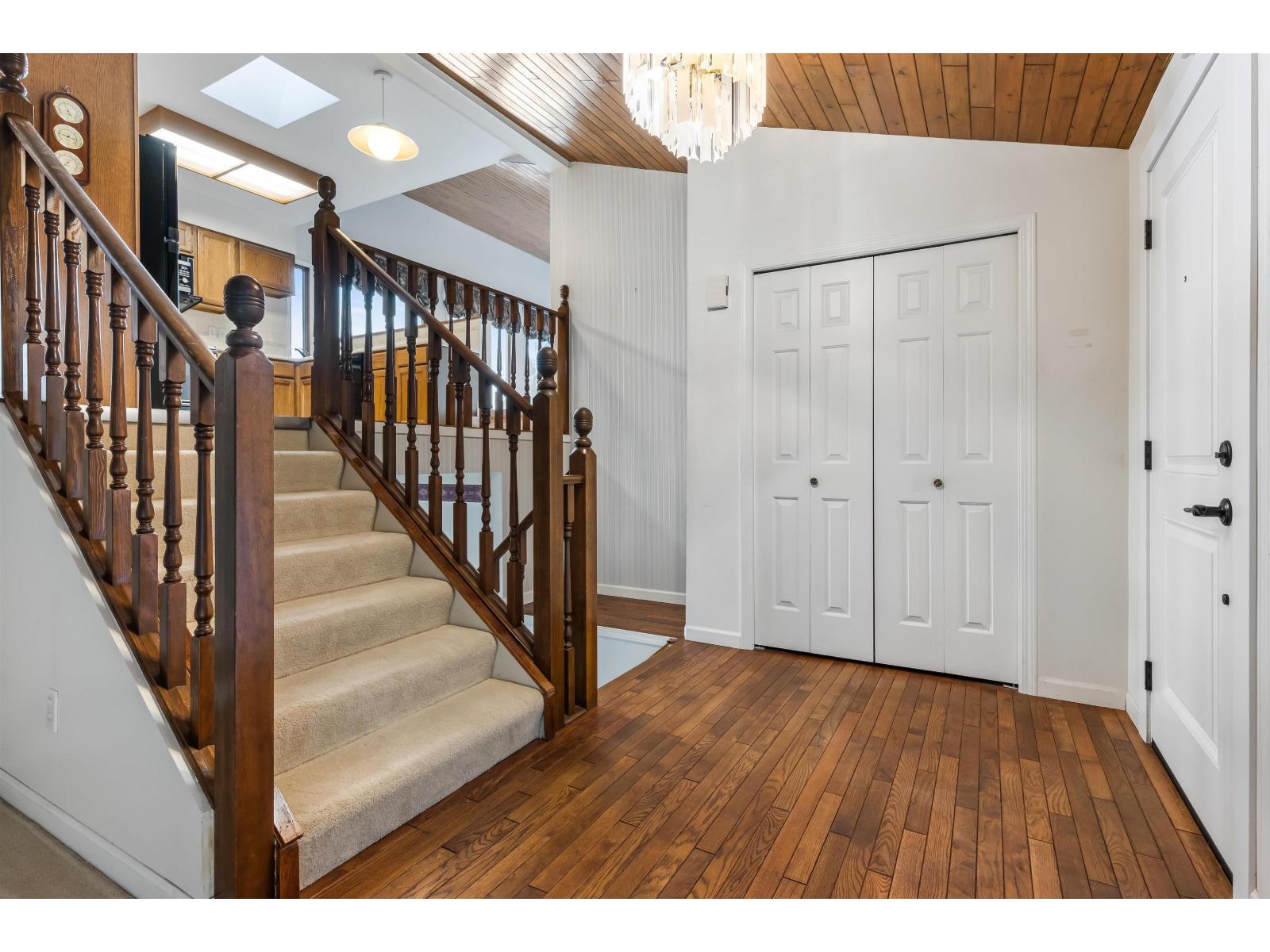 43445 Alameda Drive, Chilliwack Mountain, Chilliwack, British Columbia  V2R 0J9 - Photo 2 - R3056912