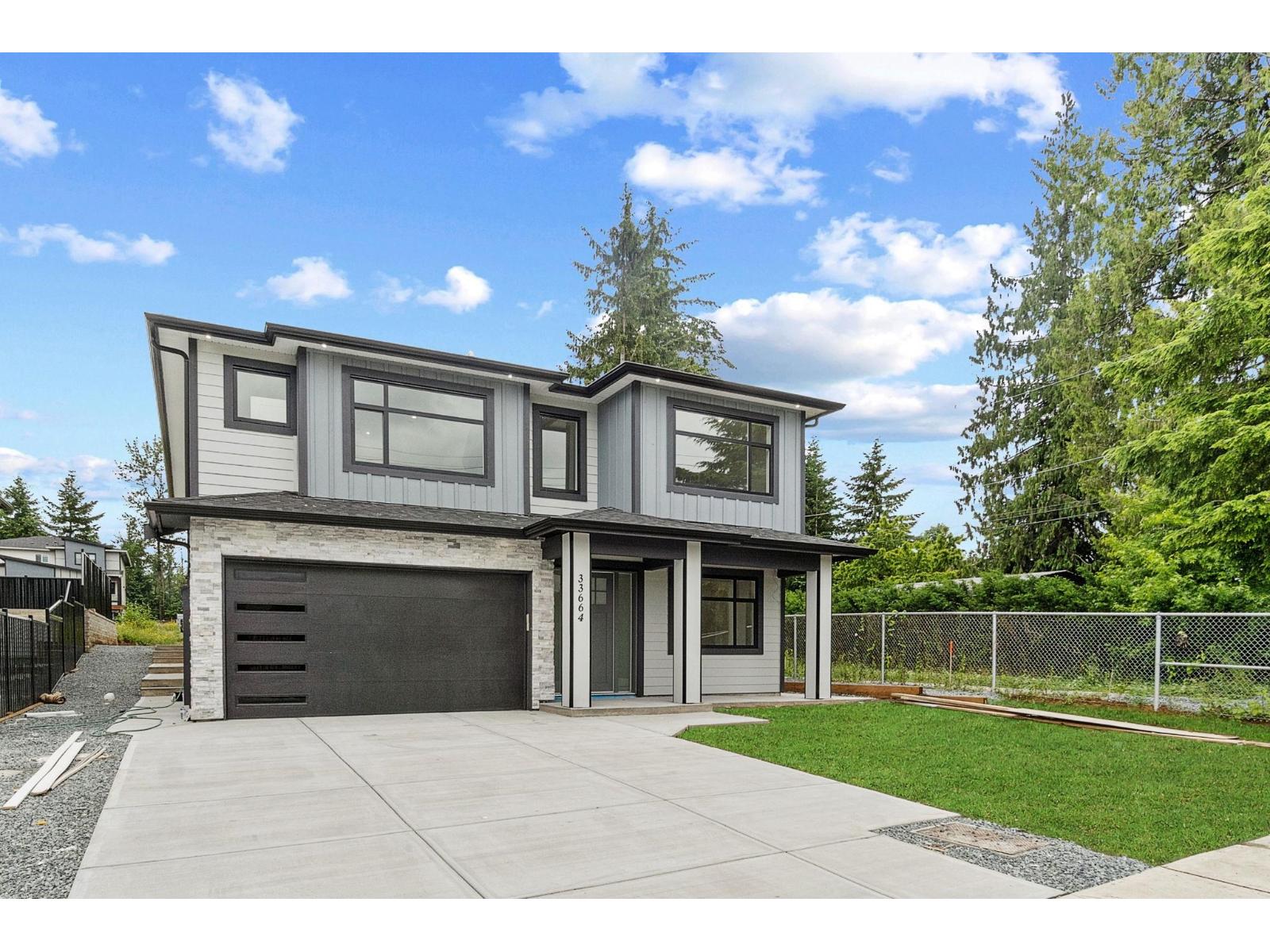 33664 Dewdney Trunk Road, Mission, British Columbia  V2V 6Y4 - Photo 1 - R3056606