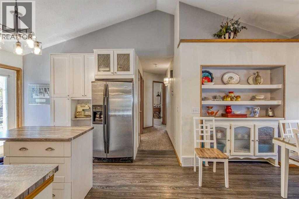 22 Greenview Crescent, Strathmore, Alberta  T1P 1L2 - Photo 12 - A2257911