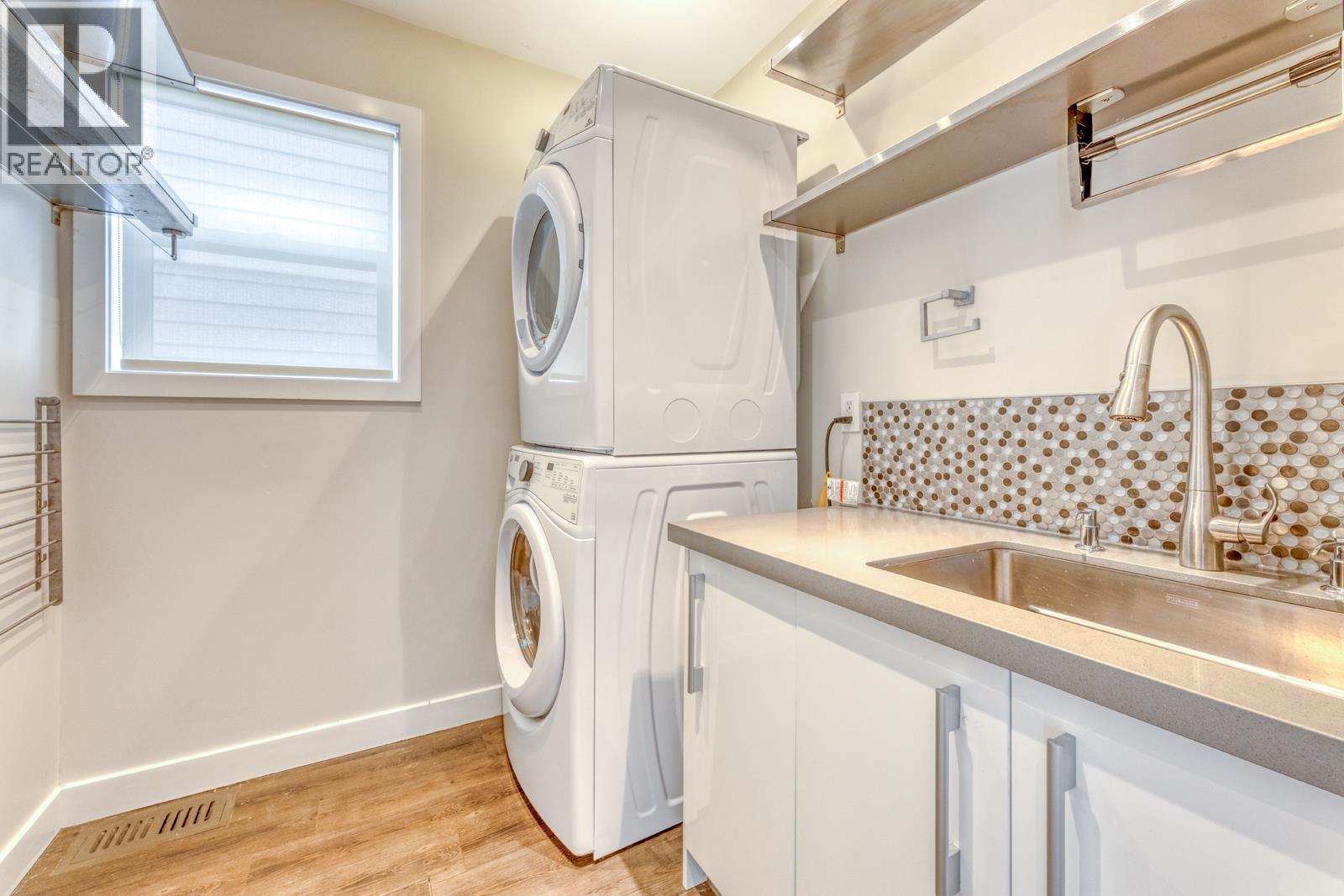 6568 Vine Street, Vancouver, British Columbia  V6P 5W5 - Photo 17 - R3056926