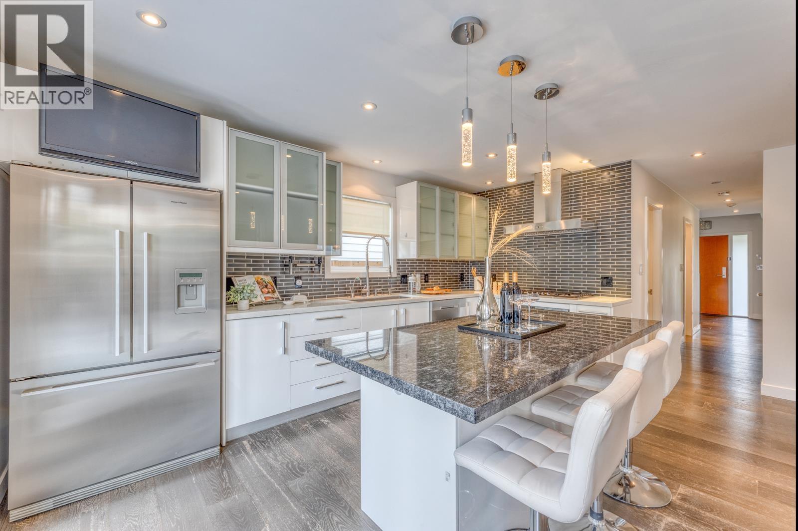 6568 Vine Street, Vancouver, British Columbia  V6P 5W5 - Photo 12 - R3056926