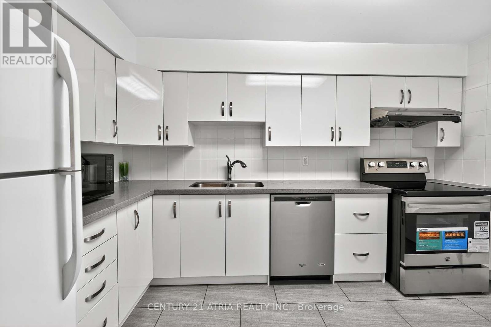 1804 - 3300 Don Mills Road, Toronto, Ontario  M2J 4X7 - Photo 15 - C12453058