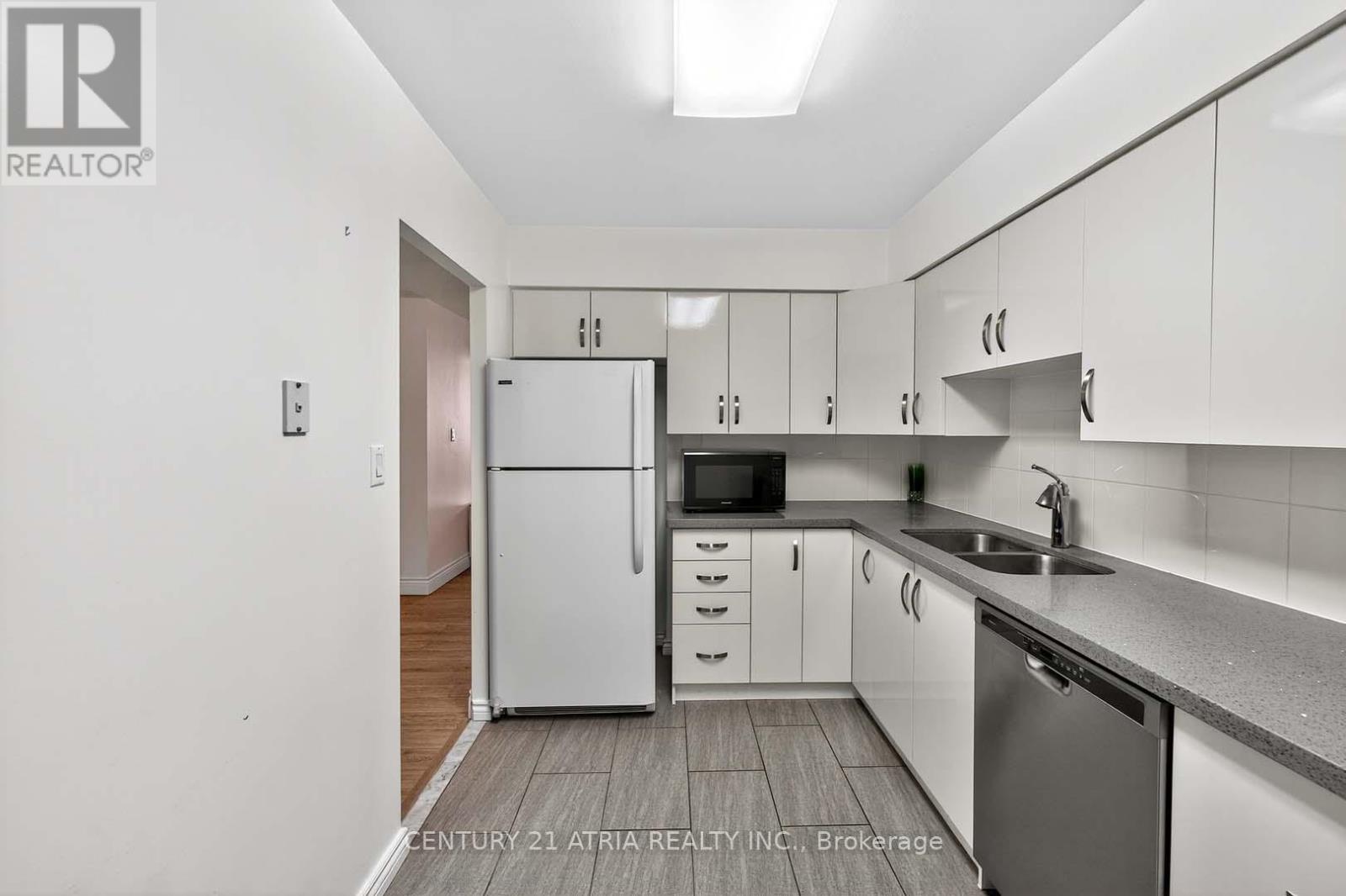 1804 - 3300 Don Mills Road, Toronto, Ontario  M2J 4X7 - Photo 17 - C12453058