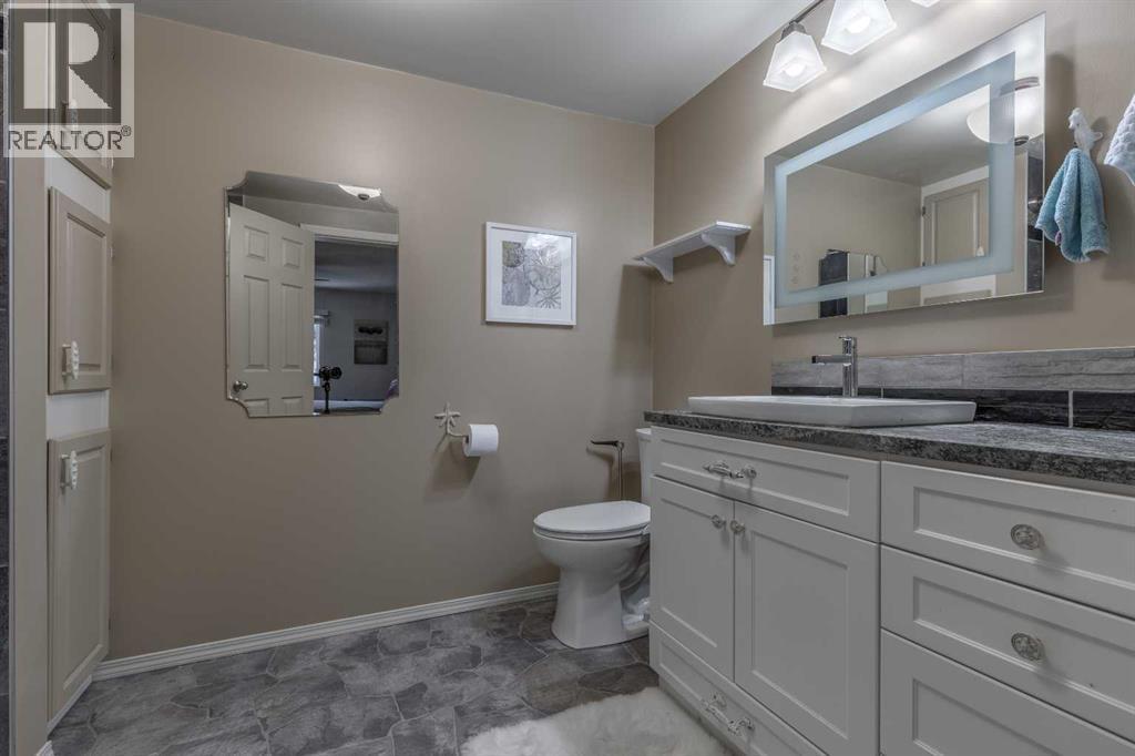 3004 29 Street S, Lethbridge, Alberta  T1K 6S7 - Photo 9 - A2261293