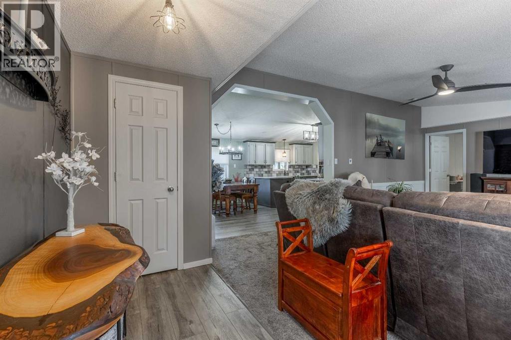 3004 29 Street S, Lethbridge, Alberta  T1K 6S7 - Photo 4 - A2261293