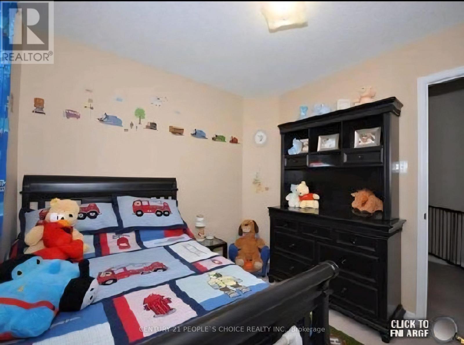 67 Portrush Trail, Brampton, Ontario  L6X 0R2 - Photo 10 - W12412071