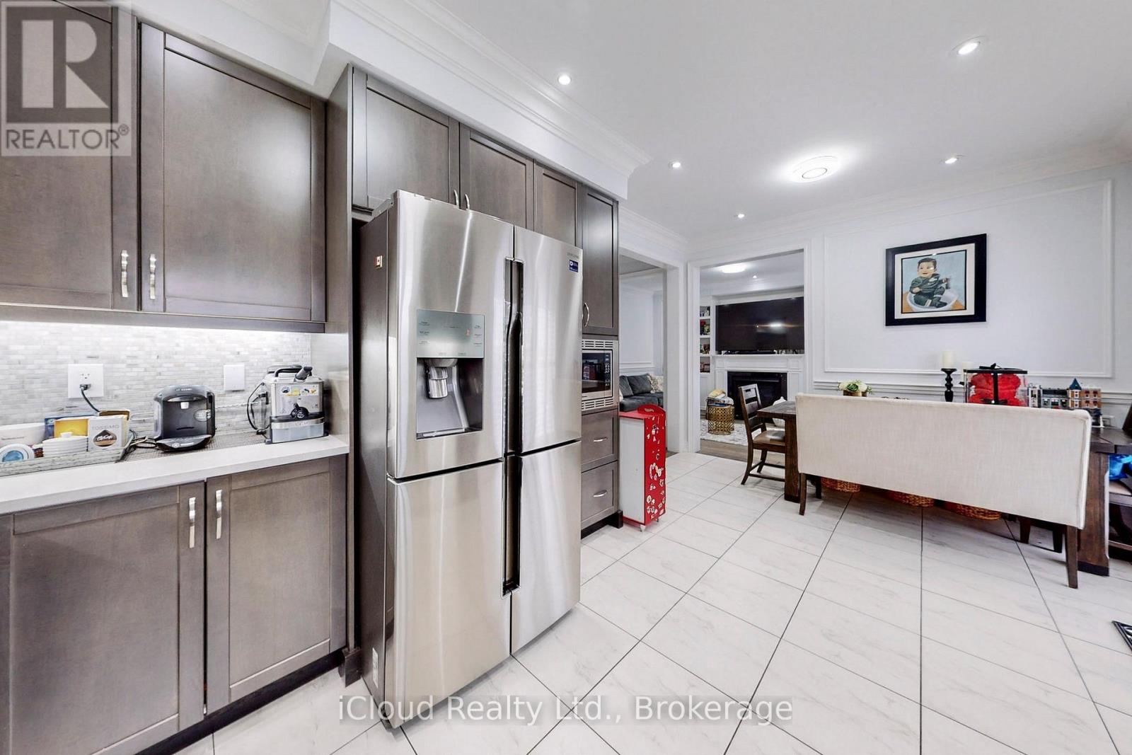 280 Miller Park Avenue, Bradford West Gwillimbury, Ontario  L3Z 0Y1 - Photo 12 - N12453057