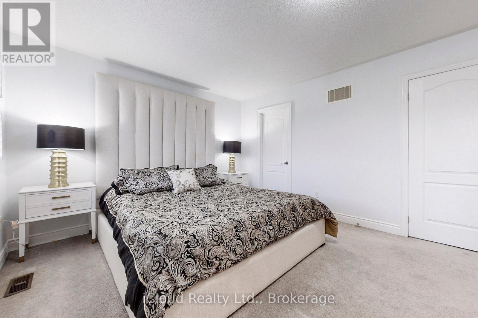 280 Miller Park Avenue, Bradford West Gwillimbury, Ontario  L3Z 0Y1 - Photo 26 - N12453057