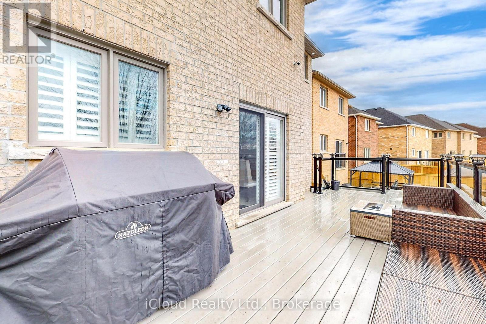 280 Miller Park Avenue, Bradford West Gwillimbury, Ontario  L3Z 0Y1 - Photo 47 - N12453057