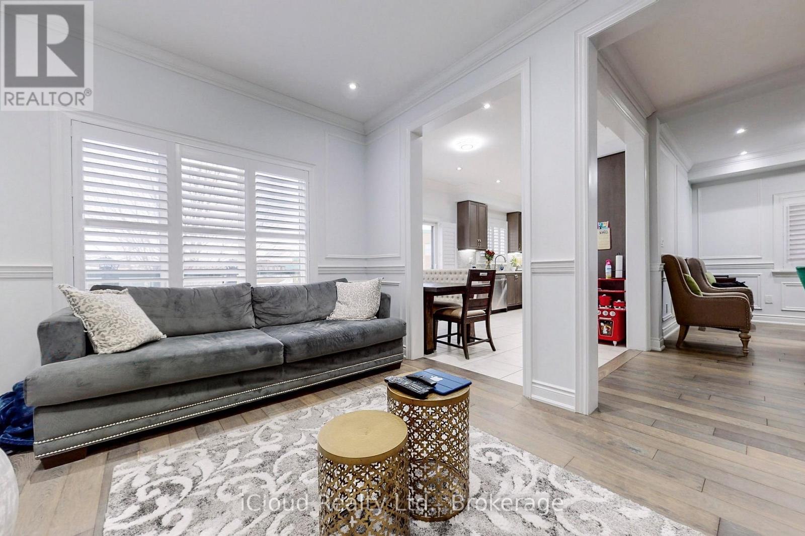 280 Miller Park Avenue, Bradford West Gwillimbury, Ontario  L3Z 0Y1 - Photo 6 - N12453057
