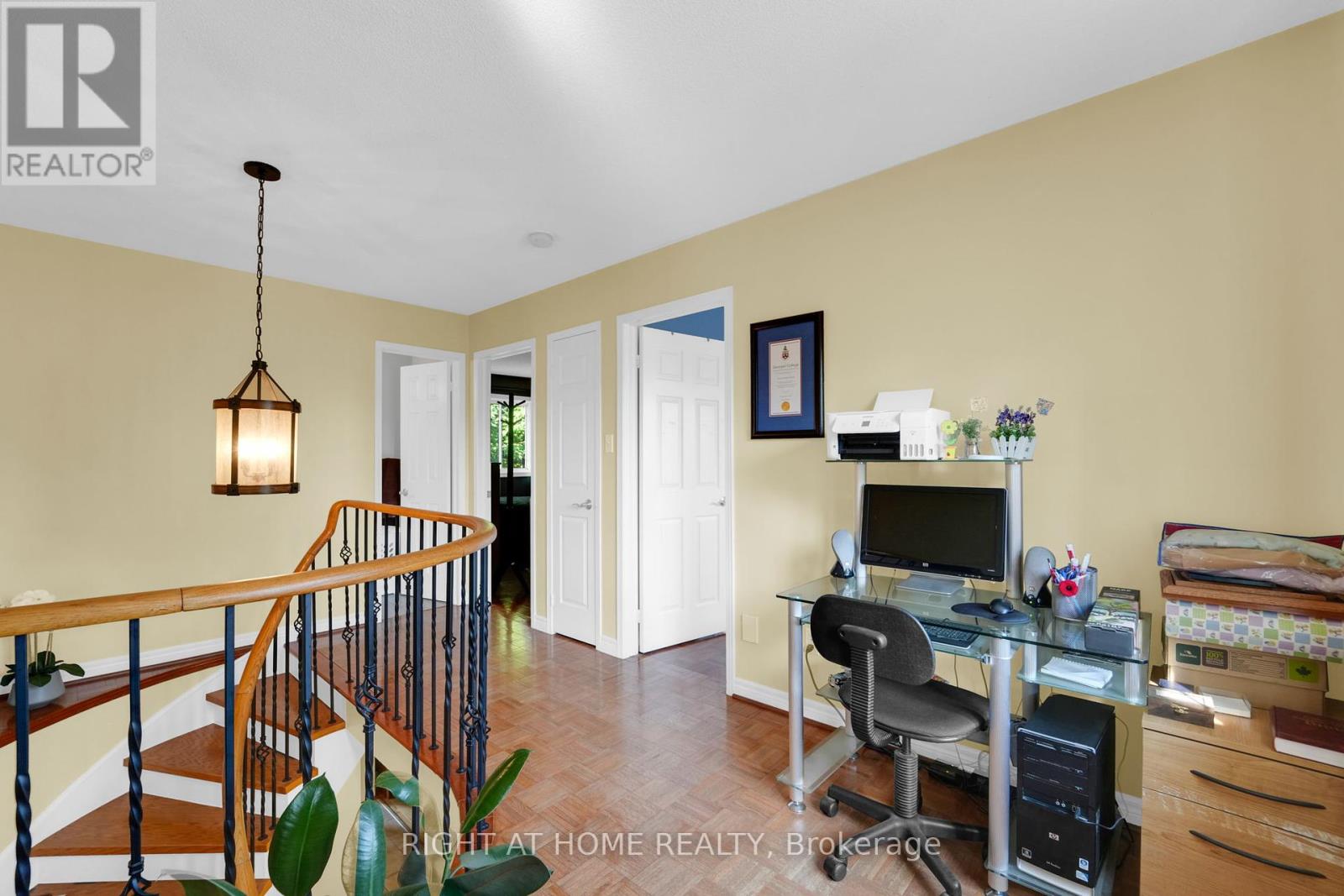 304 Rhodes Circle, Newmarket, Ontario  L3X 1V4 - Photo 23 - N12453060