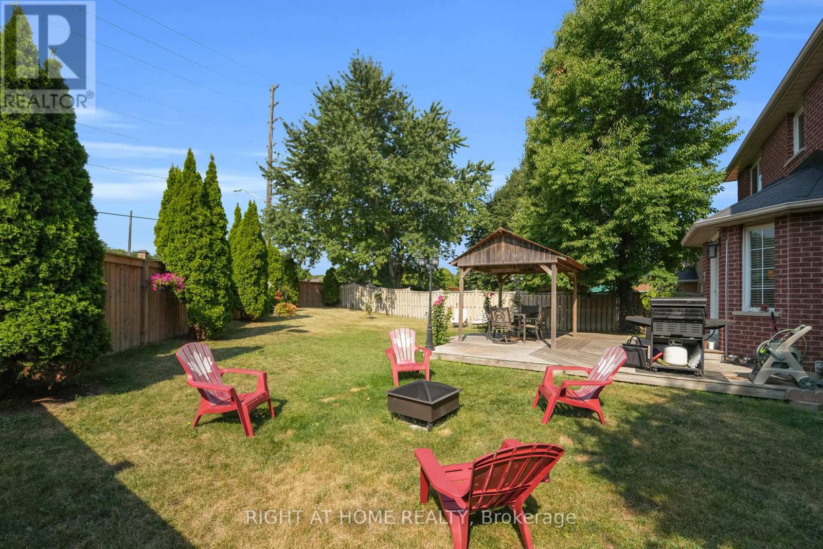 304 Rhodes Circle, Newmarket, Ontario  L3X 1V4 - Photo 39 - N12453060